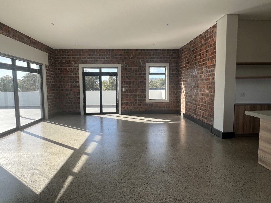 To Let Commercial Property for Rent in Paardevlei Western Cape